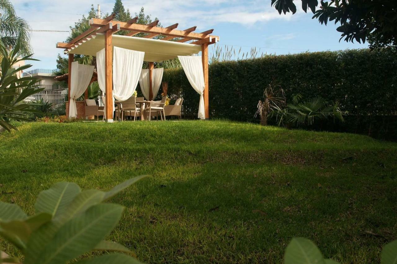 Villa Grazia Fondachello  Exterior foto